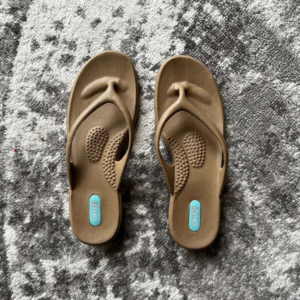 Oka-B flip flops